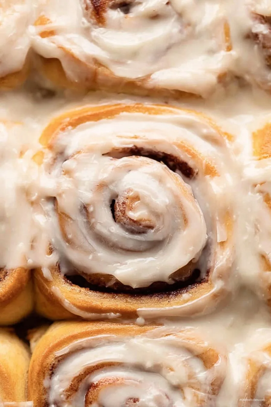 The Best Cinnamon Rolls Ever
