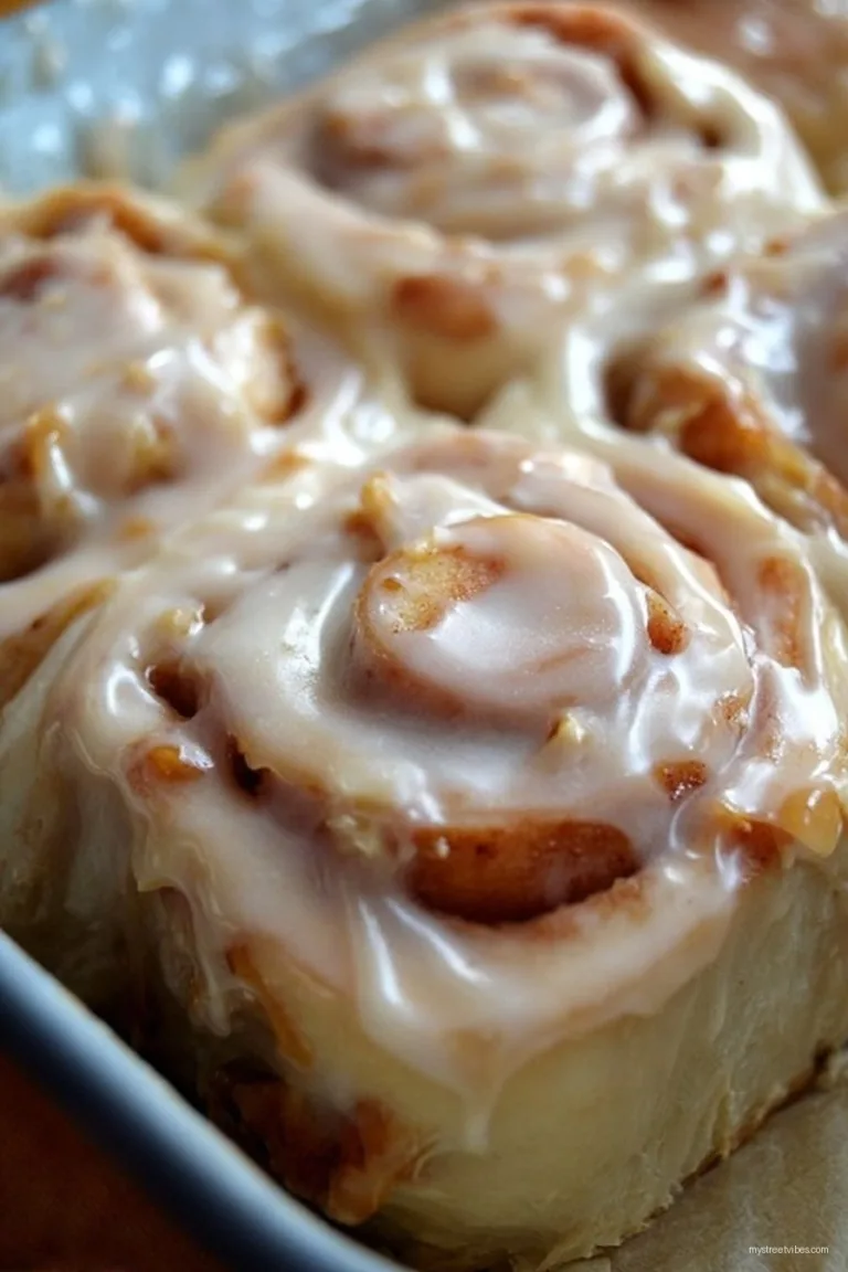 Caramel Apple Cinnamon Rolls